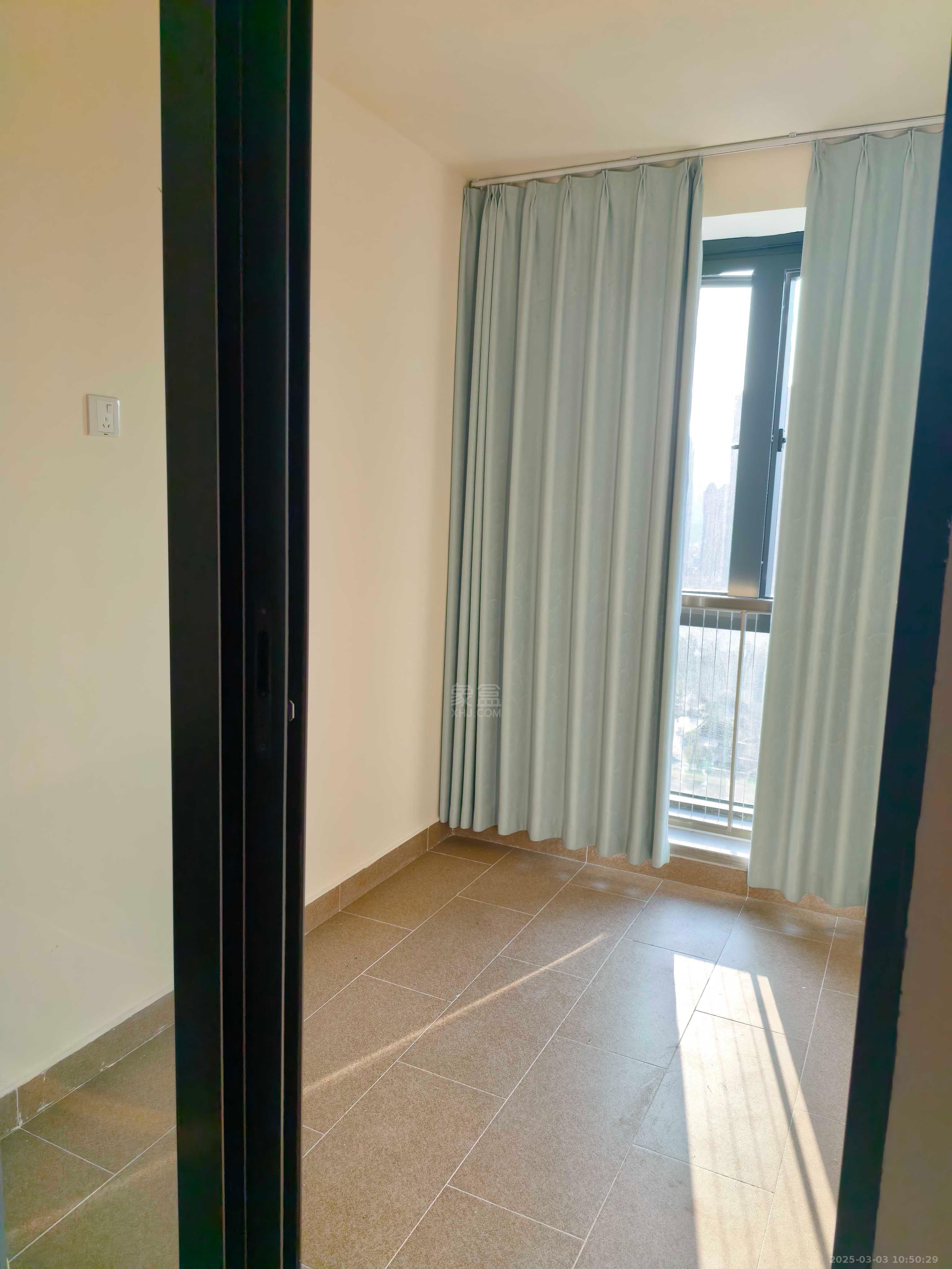 恒大华府 1室0厅0卫 1300.0元/月 恒大华府 1室0厅0卫 1300.0元/月室内图