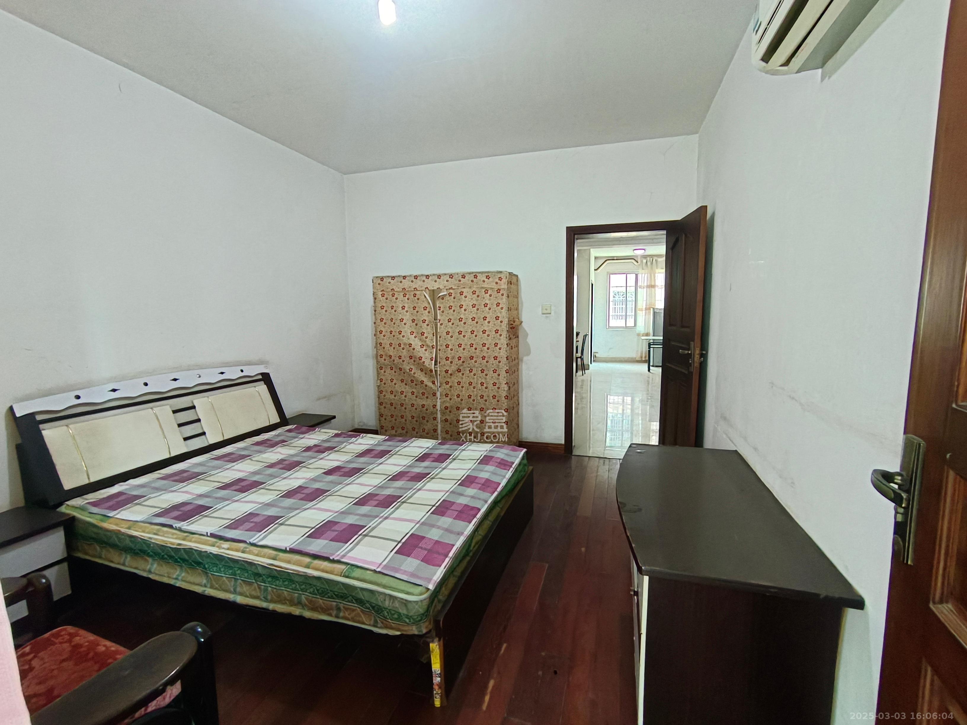 马王堆陶瓷建材新城 3室2厅1卫 2200.0元/月 马王堆陶瓷建材新城 3室2厅1卫 2200.0元/月室内图