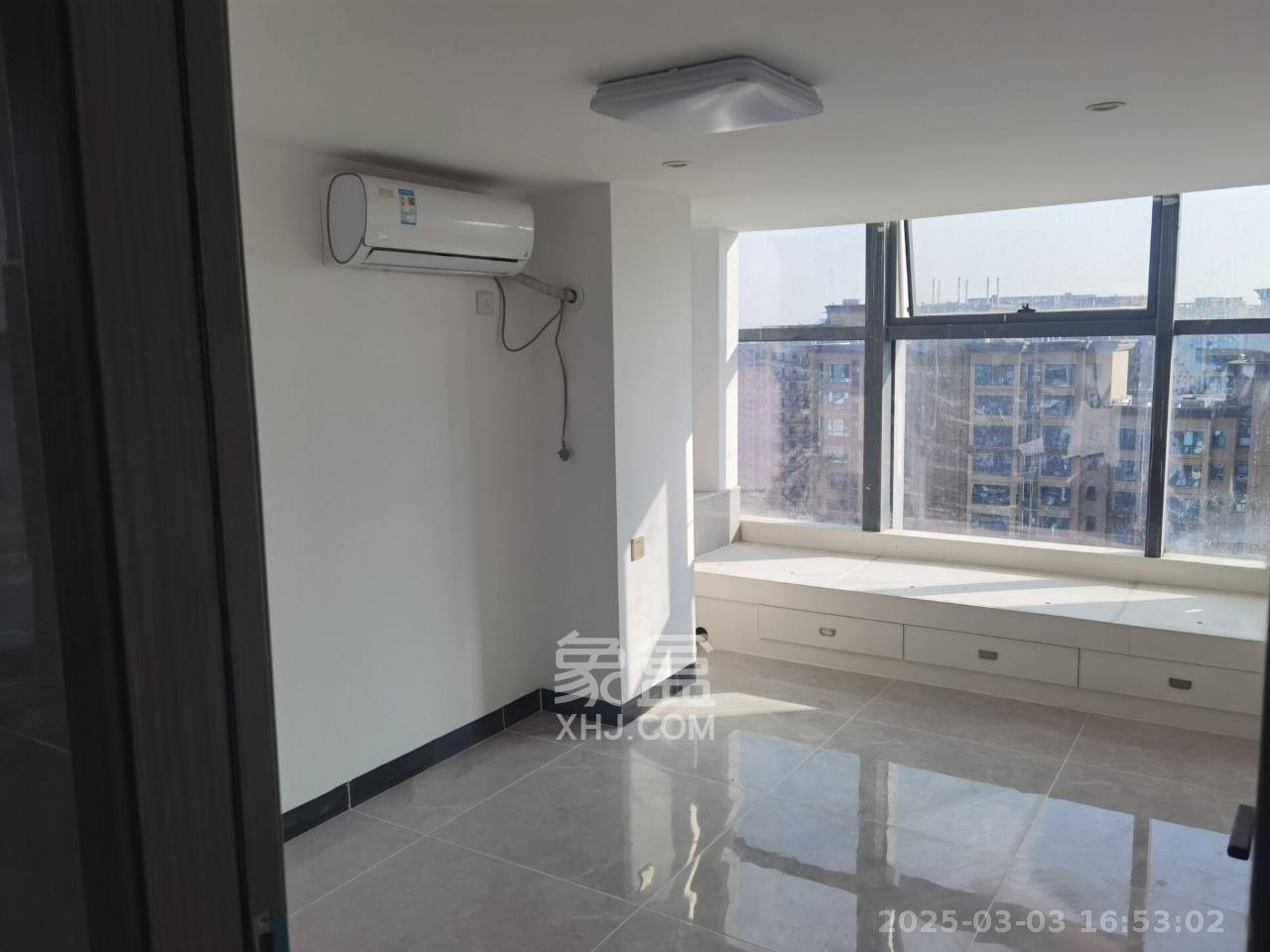 裕天国际商汇中心 2室1厅1卫 3500.0元/月 裕天国际商汇中心 2室1厅1卫 3500.0元/月室内图