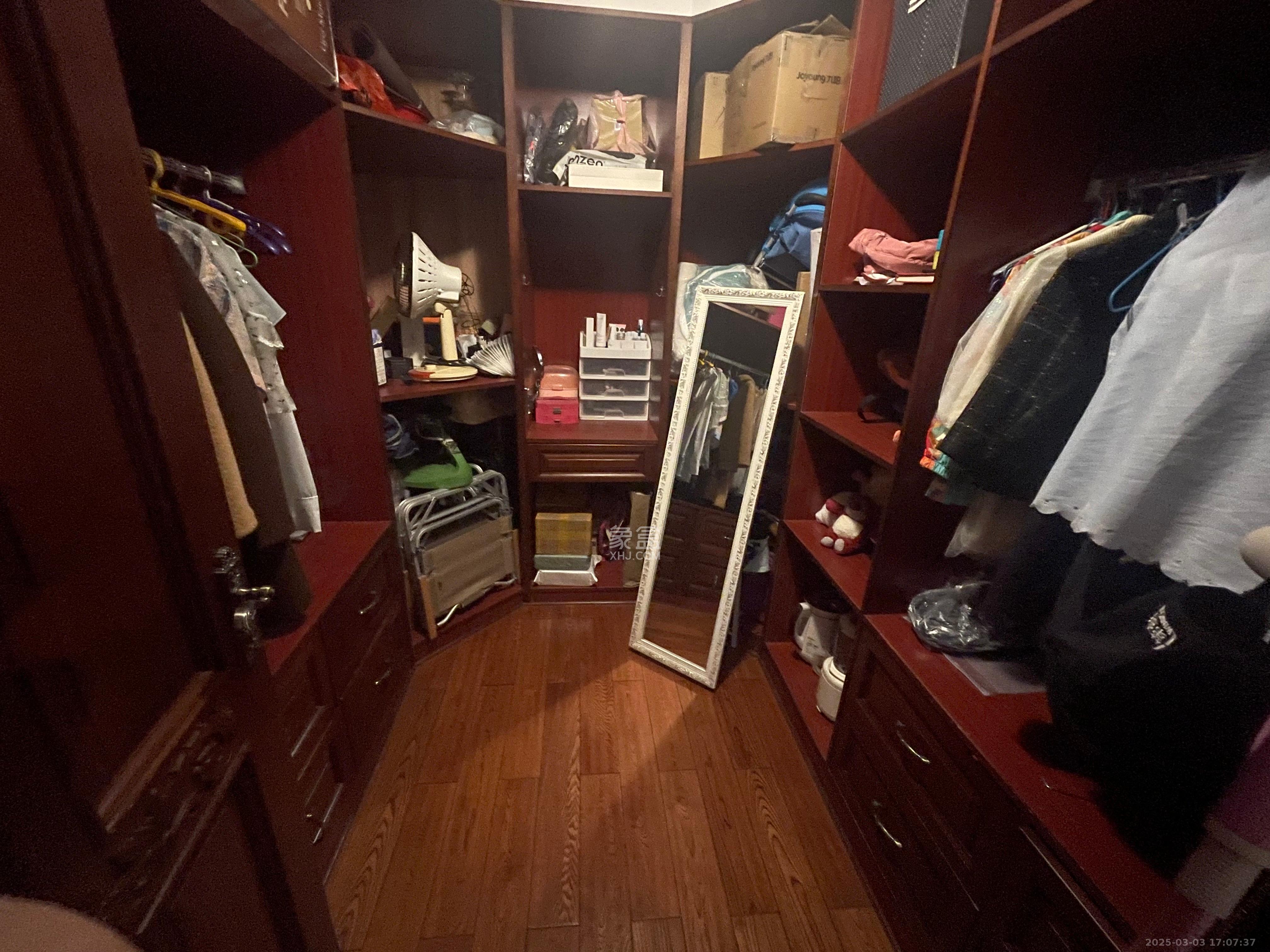 至雅小玲家园 3室2厅2卫 2650.0元/月 至雅小玲家园 3室2厅2卫 2650.0元/月室内图