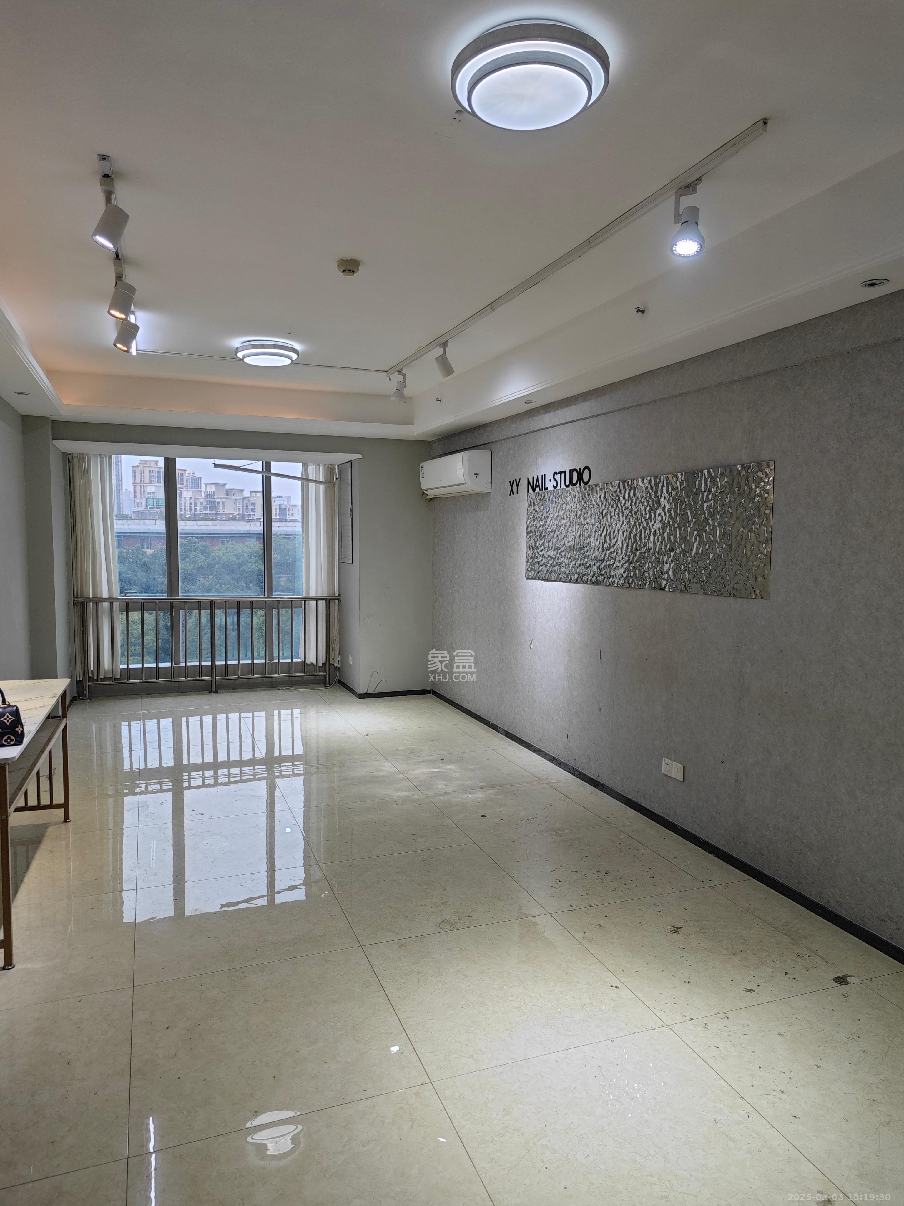 德思勤城市广场(宝格丽公寓) 1室0厅0卫 5000.0元/月 德思勤城市广场(宝格丽公寓) 1室0厅0卫 5000.0元/月室内图