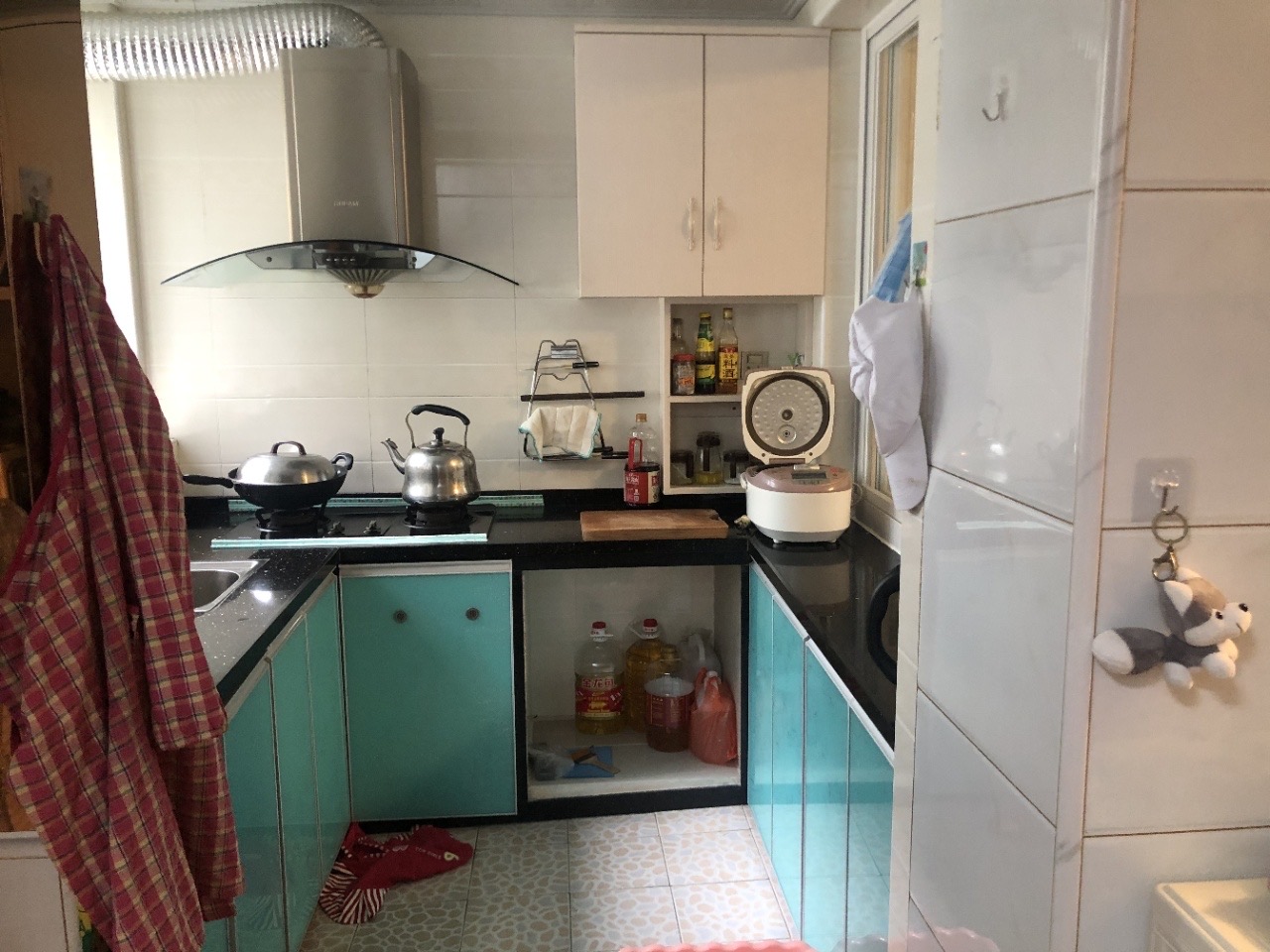 金山小区 2室2厅1卫 74.0万 金山小区 2室2厅1卫 74.0万厨房