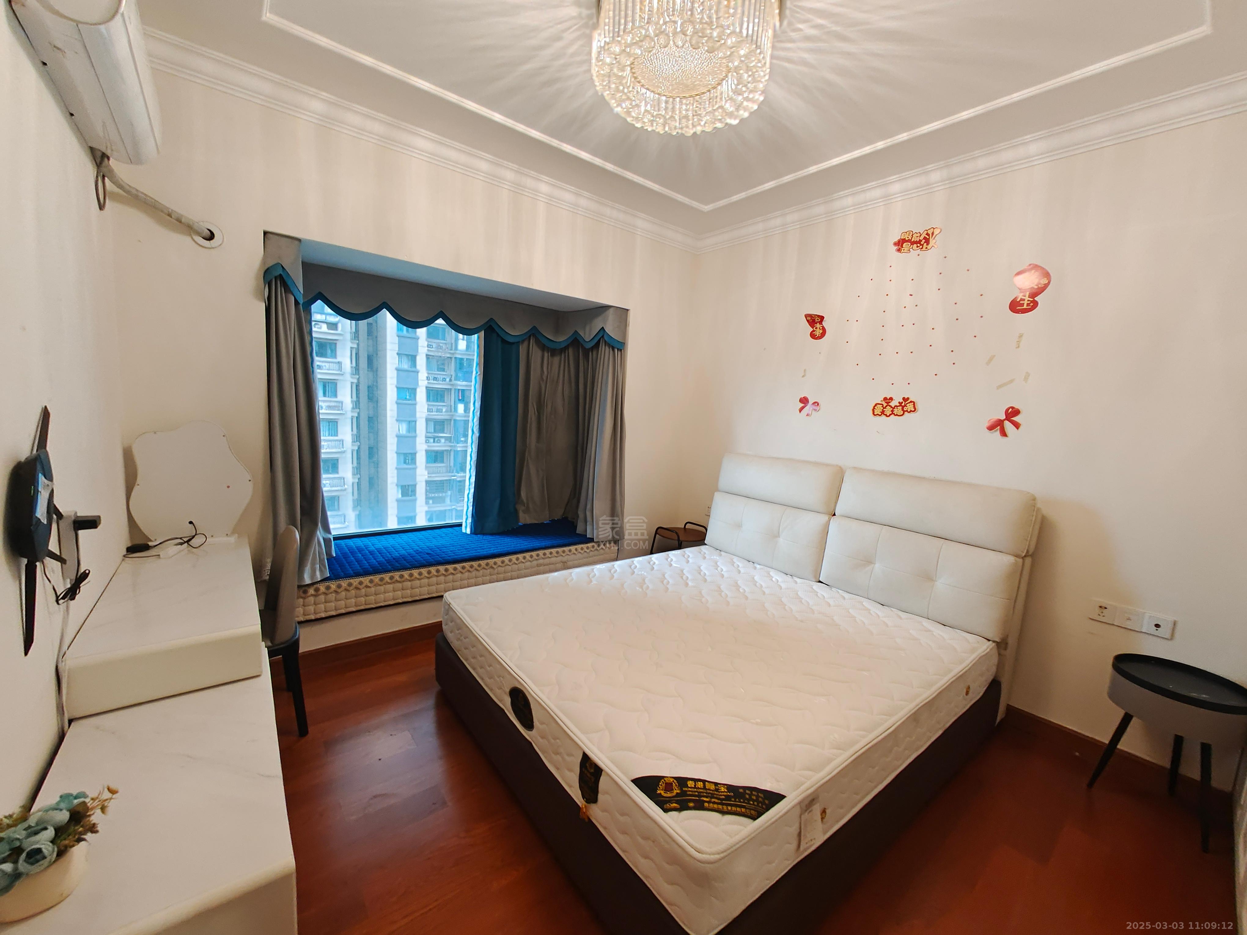 恒大华府 1室1厅1卫 2500.0元/月 恒大华府 1室1厅1卫 2500.0元/月室内图