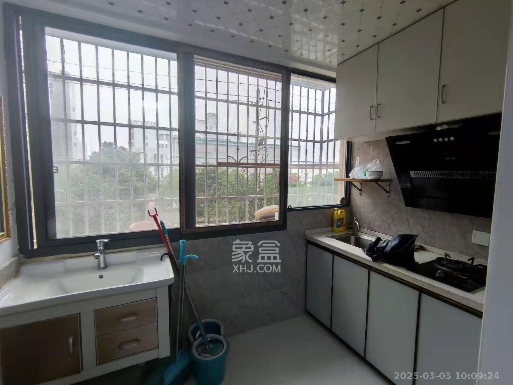 星城新宇黎锦苑 1室1厅1卫 850.0元/月 星城新宇黎锦苑 1室1厅1卫 850.0元/月室内图