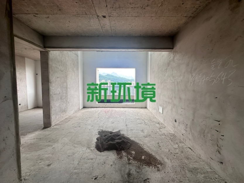 江与城 4室2厅2卫 108.0万 江与城 4室2厅2卫 108.0万客厅