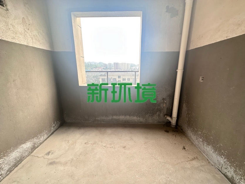 江与城 4室2厅2卫 108.0万 江与城 4室2厅2卫 108.0万客厅