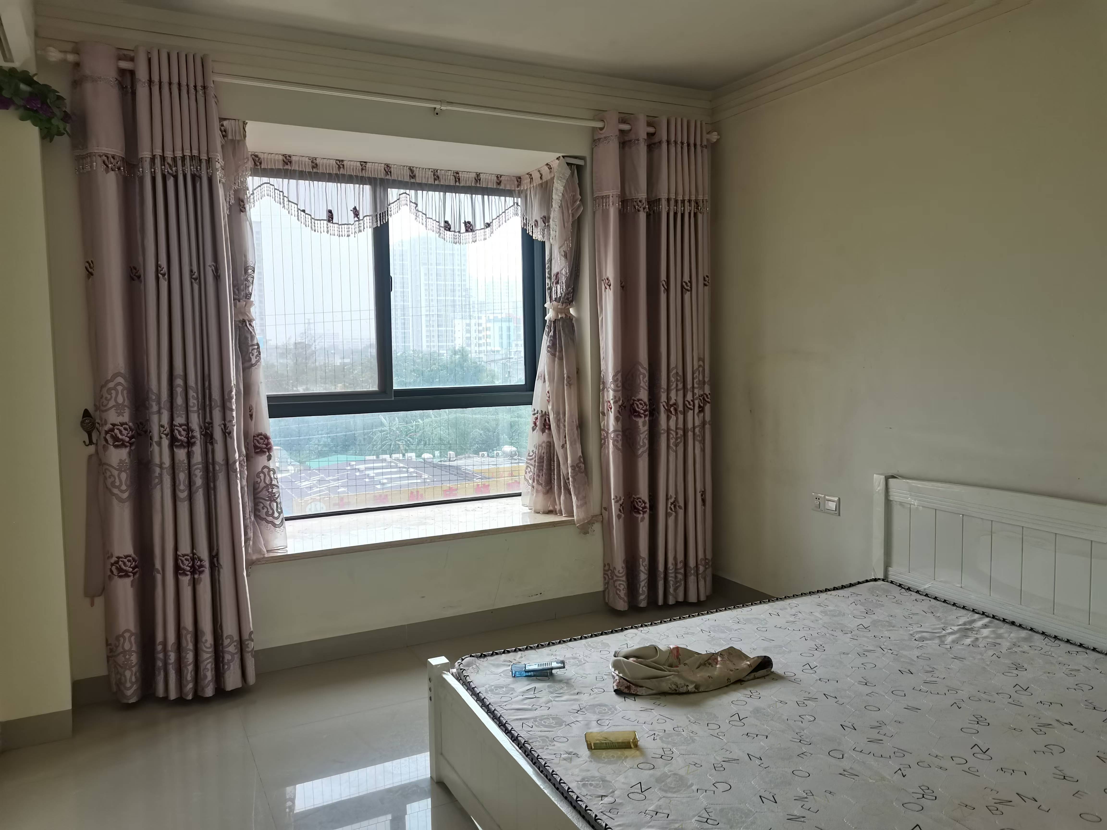 福祥家园  2室2厅1卫    130.0万 福祥家园  2室2厅1卫    130.0万客厅