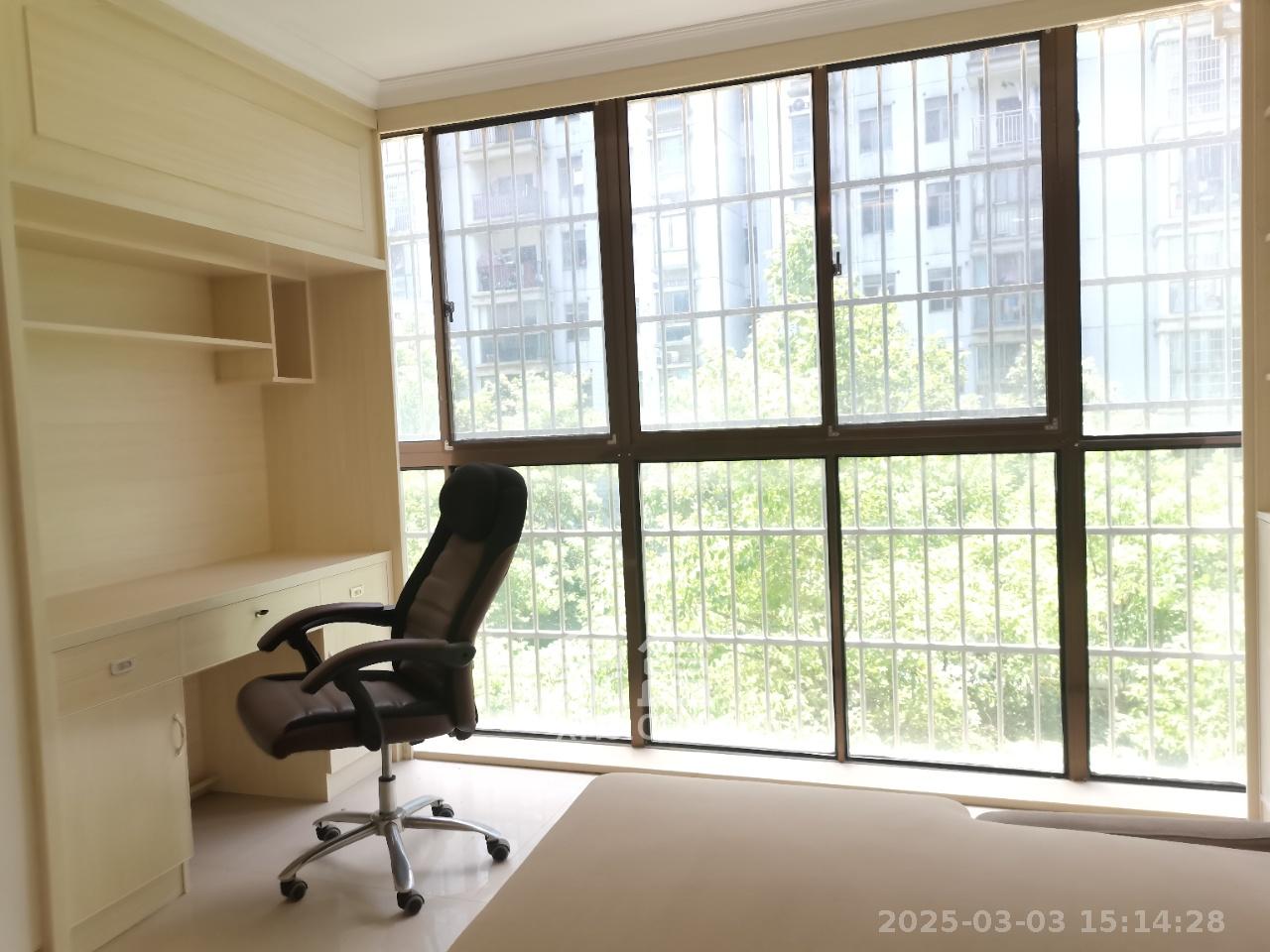 金質嘉苑  4室2廳2衛(wèi)   3200.00元/月室內圖