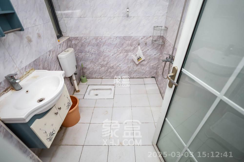 盛世耀凯  3室2厅1卫   2300.00元/月室内图