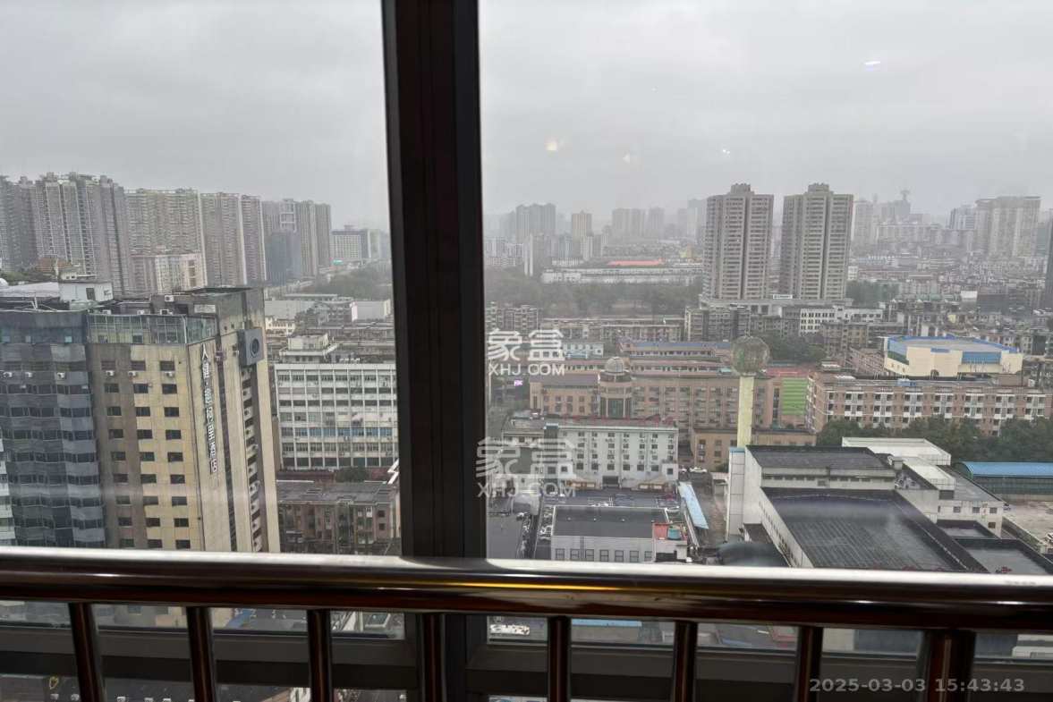 人瑞潇湘国际 1室1厅1卫 2700.0元/月 人瑞潇湘国际 1室1厅1卫 2700.0元/月室内图