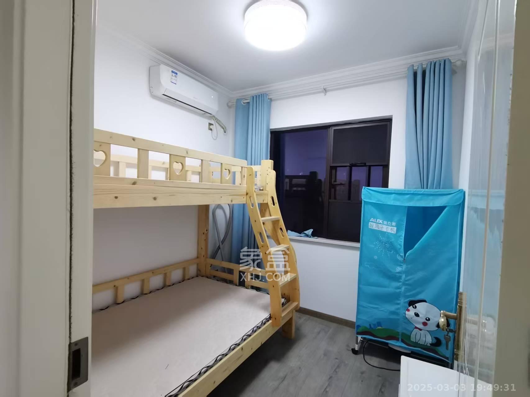 华润置地广场二期  3室1厅1卫   2200.00元/月室内图