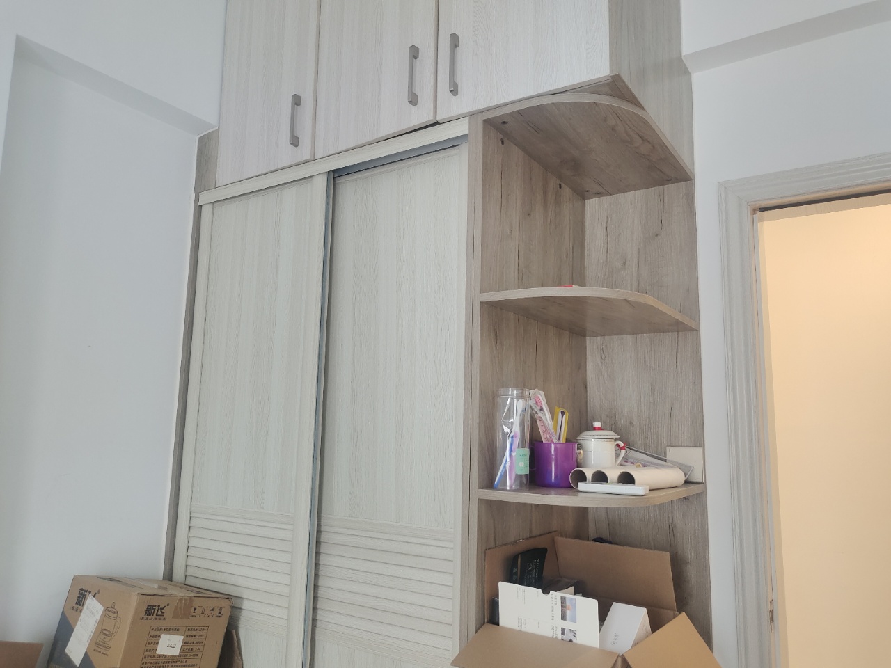 美丽华居  3室2厅1卫   145.00万客厅