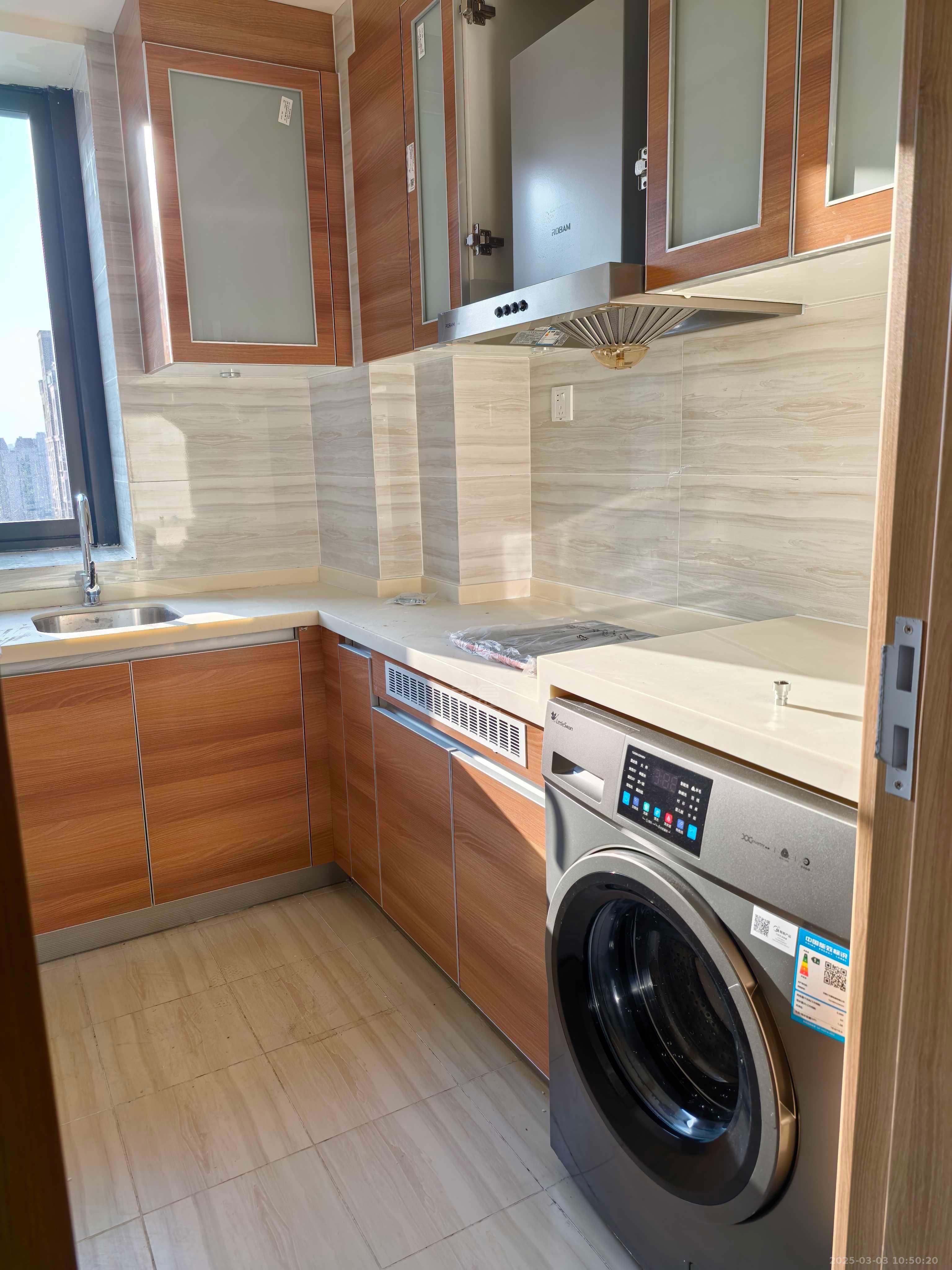 恒大华府 1室0厅0卫 1300.0元/月 恒大华府 1室0厅0卫 1300.0元/月室内图