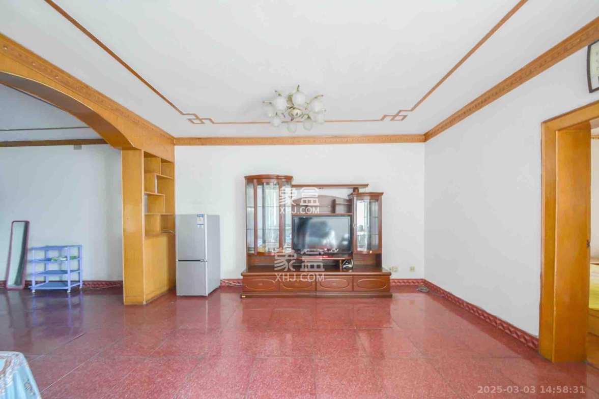 中意花苑  2室1厅1卫    1350.0元/月 中意花苑  2室1厅1卫    1350.0元/月室内图