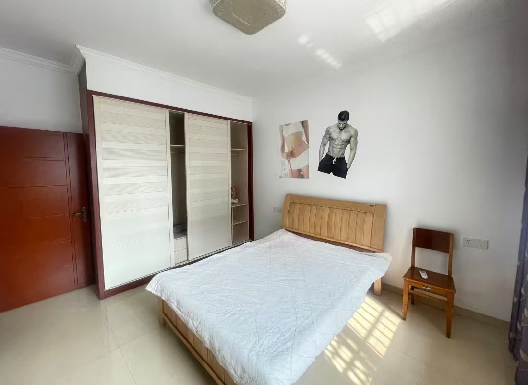 南坪安置小区 2室2厅1卫 1000.0元/月 南坪安置小区 2室2厅1卫 1000.0元/月室内图