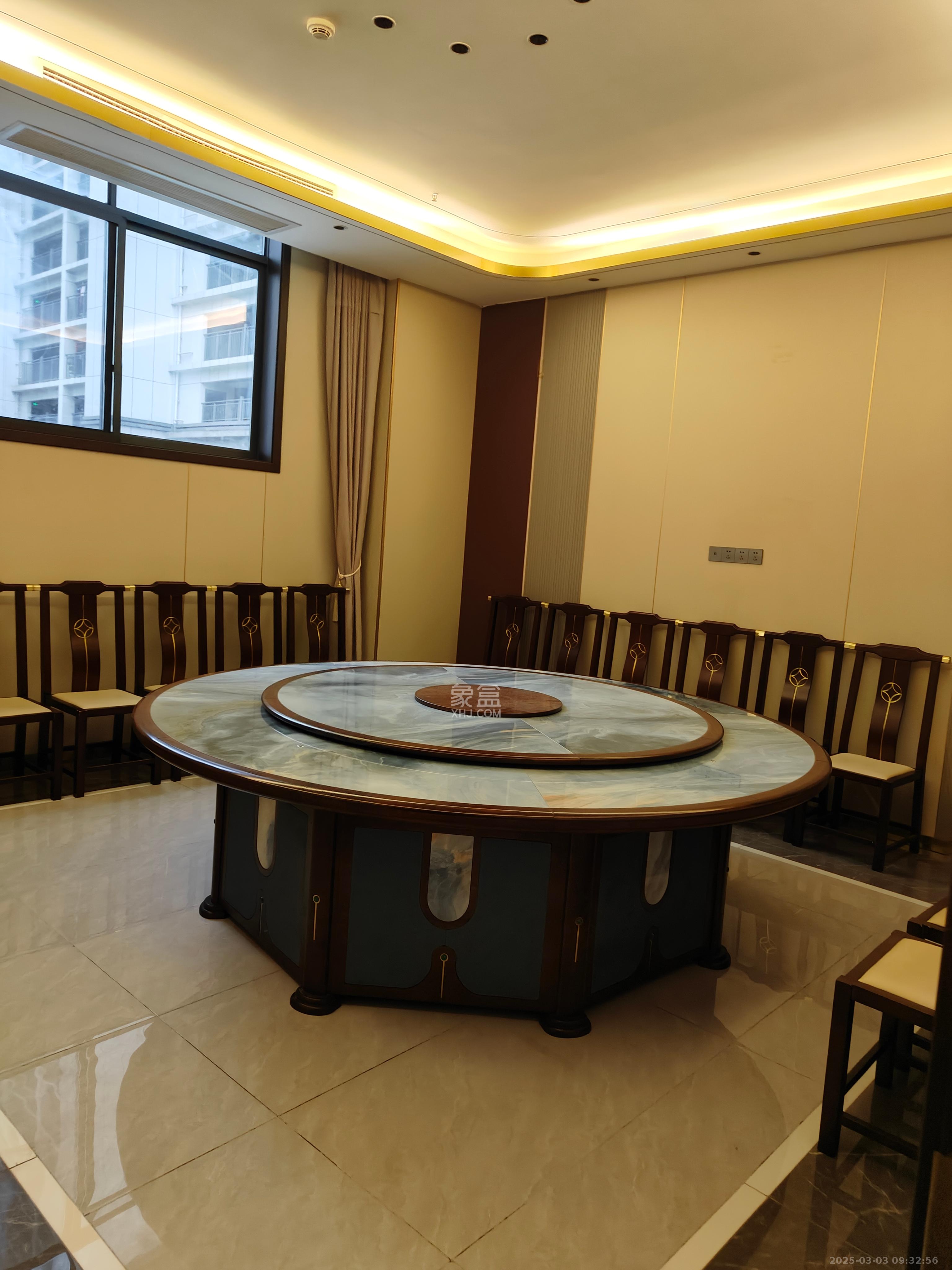 金辉优步星樾   109.94㎡      18000.0元/月