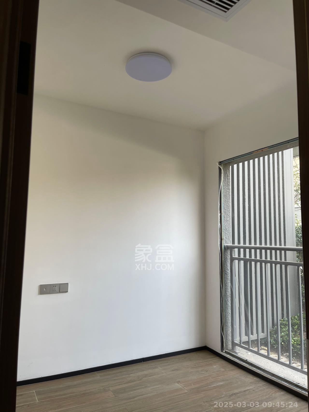 中海寰宇天下 4室2厅2卫 2980.0元/月 中海寰宇天下 4室2厅2卫 2980.0元/月室内图