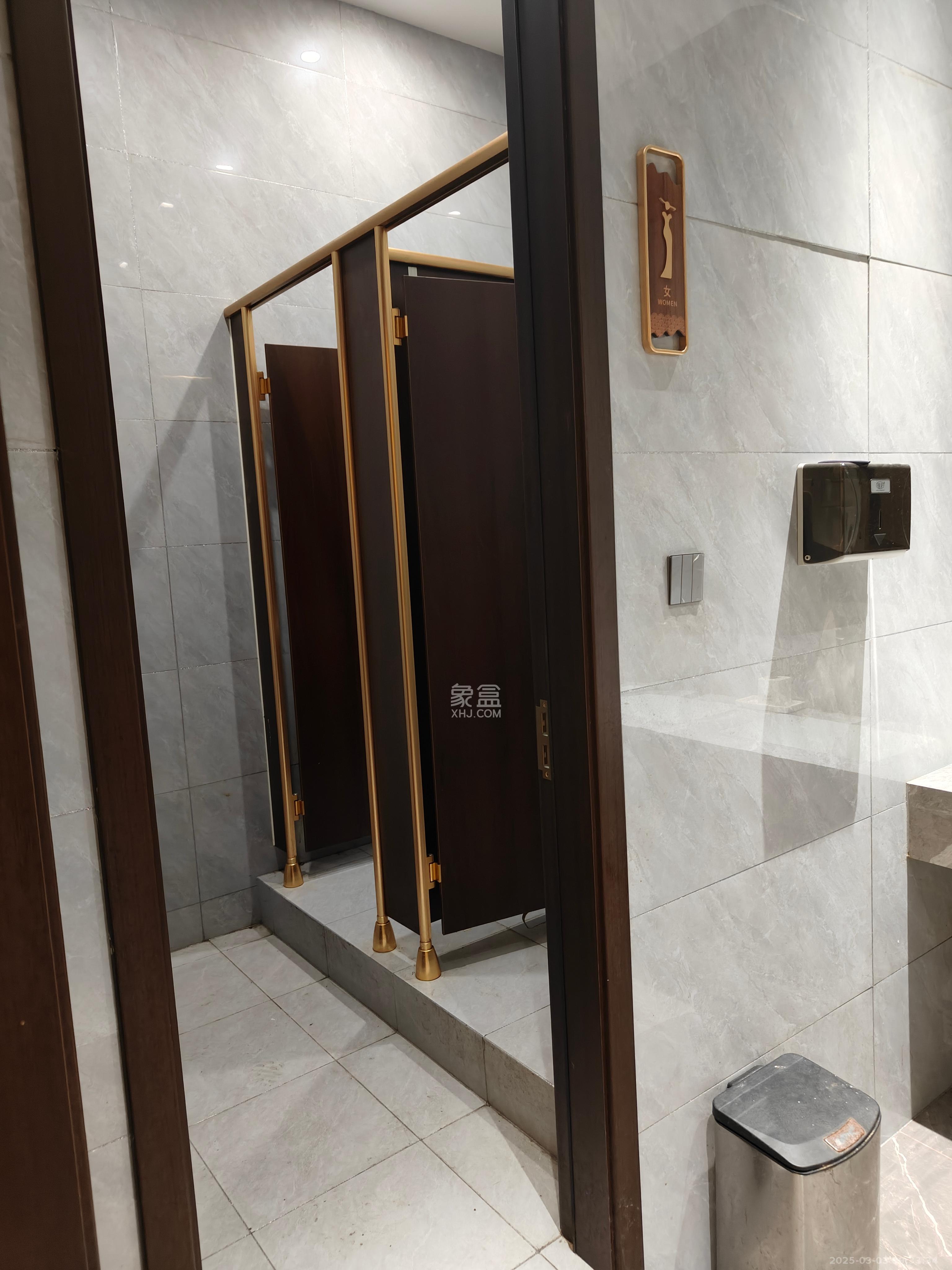 金辉优步星樾   109.94㎡      18000.0元/月室内图