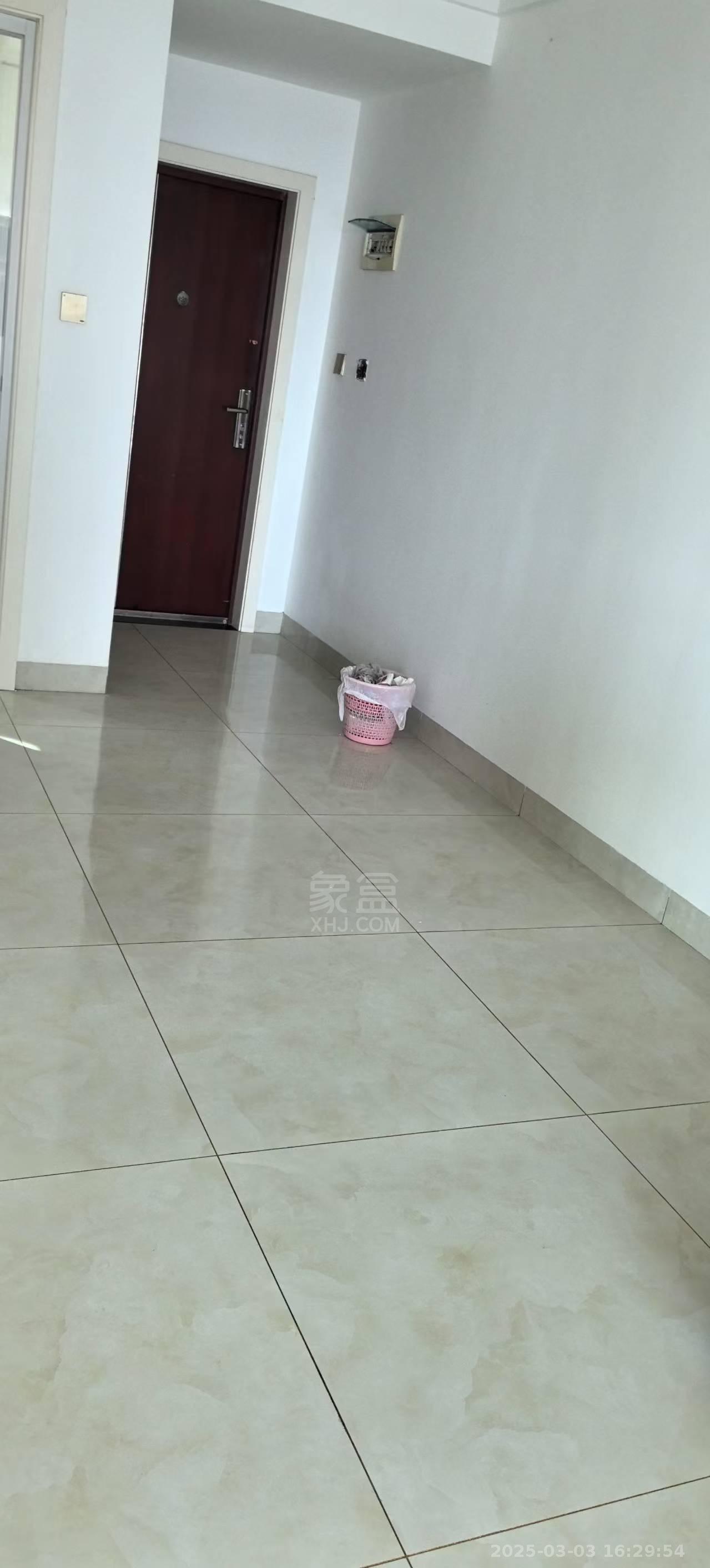 康馨佳园 3室1厅1卫 1700.0元/月 康馨佳园 3室1厅1卫 1700.0元/月室内图