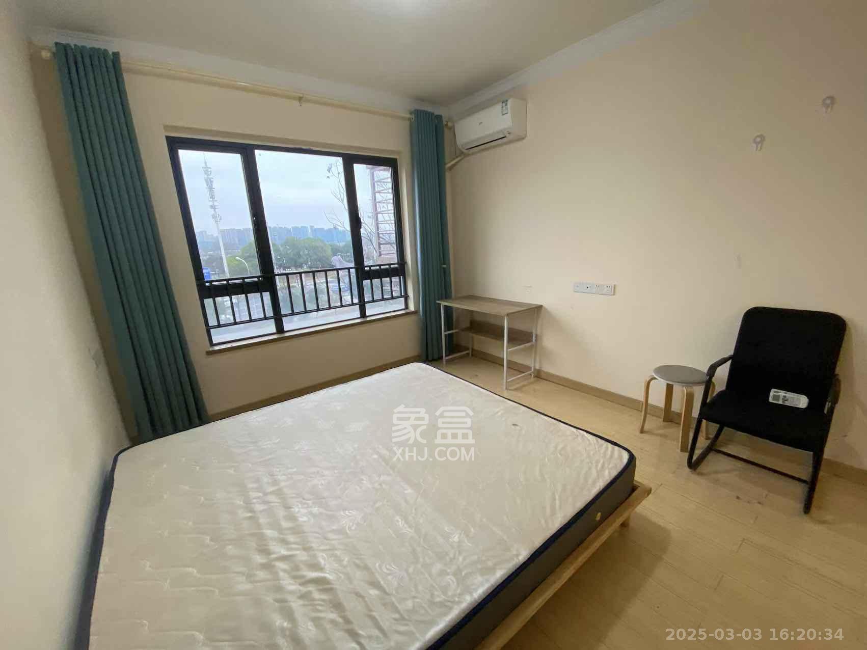 兰亭湾畔 4室2厅2卫 2400.0元/月 兰亭湾畔 4室2厅2卫 2400.0元/月室内图