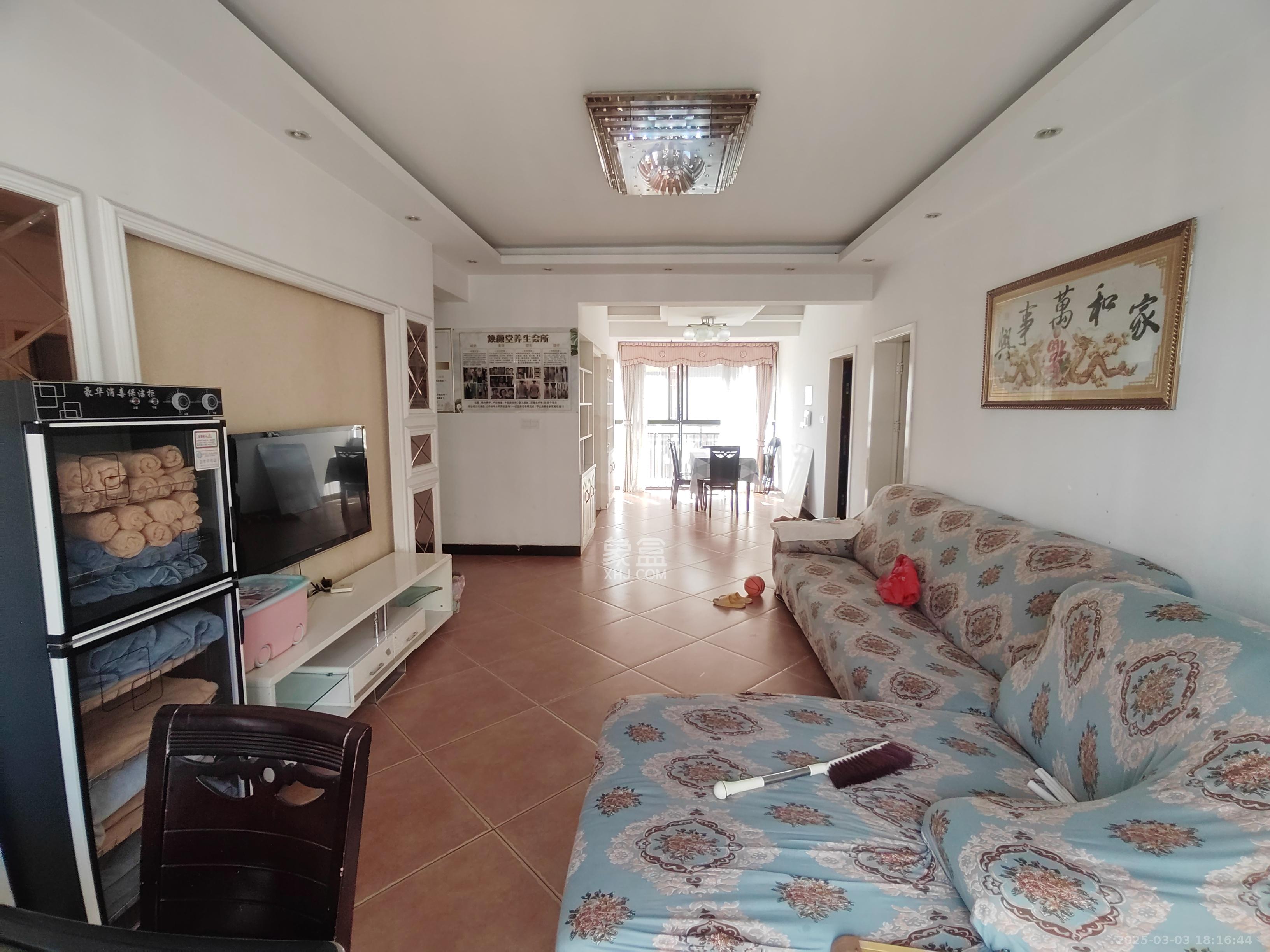 三景国际 3室2厅2卫 2000.0元/月 三景国际 3室2厅2卫 2000.0元/月室内图