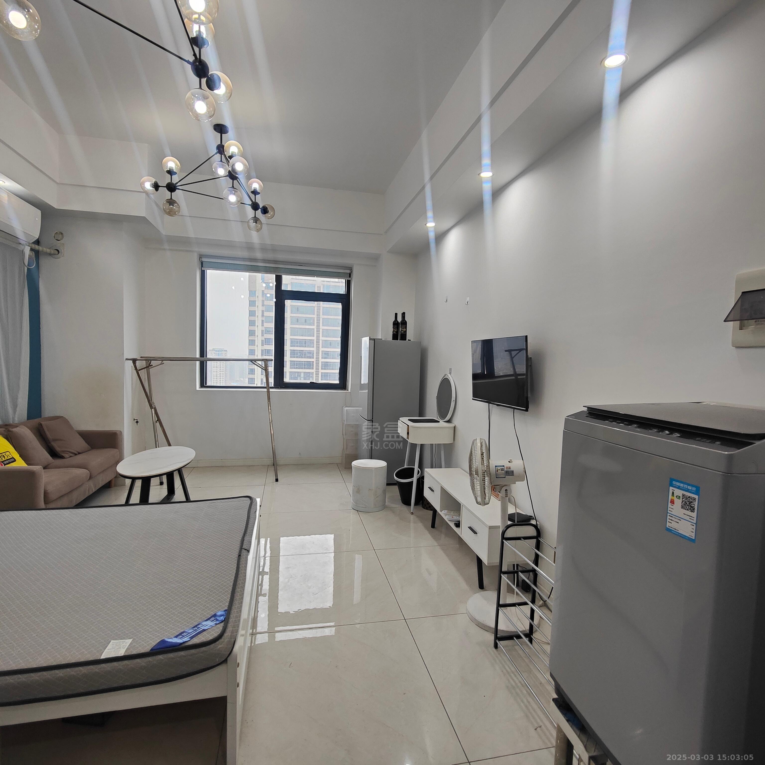 汇金财智天下 1室1厅1卫 1400.0元/月 汇金财智天下 1室1厅1卫 1400.0元/月室内图