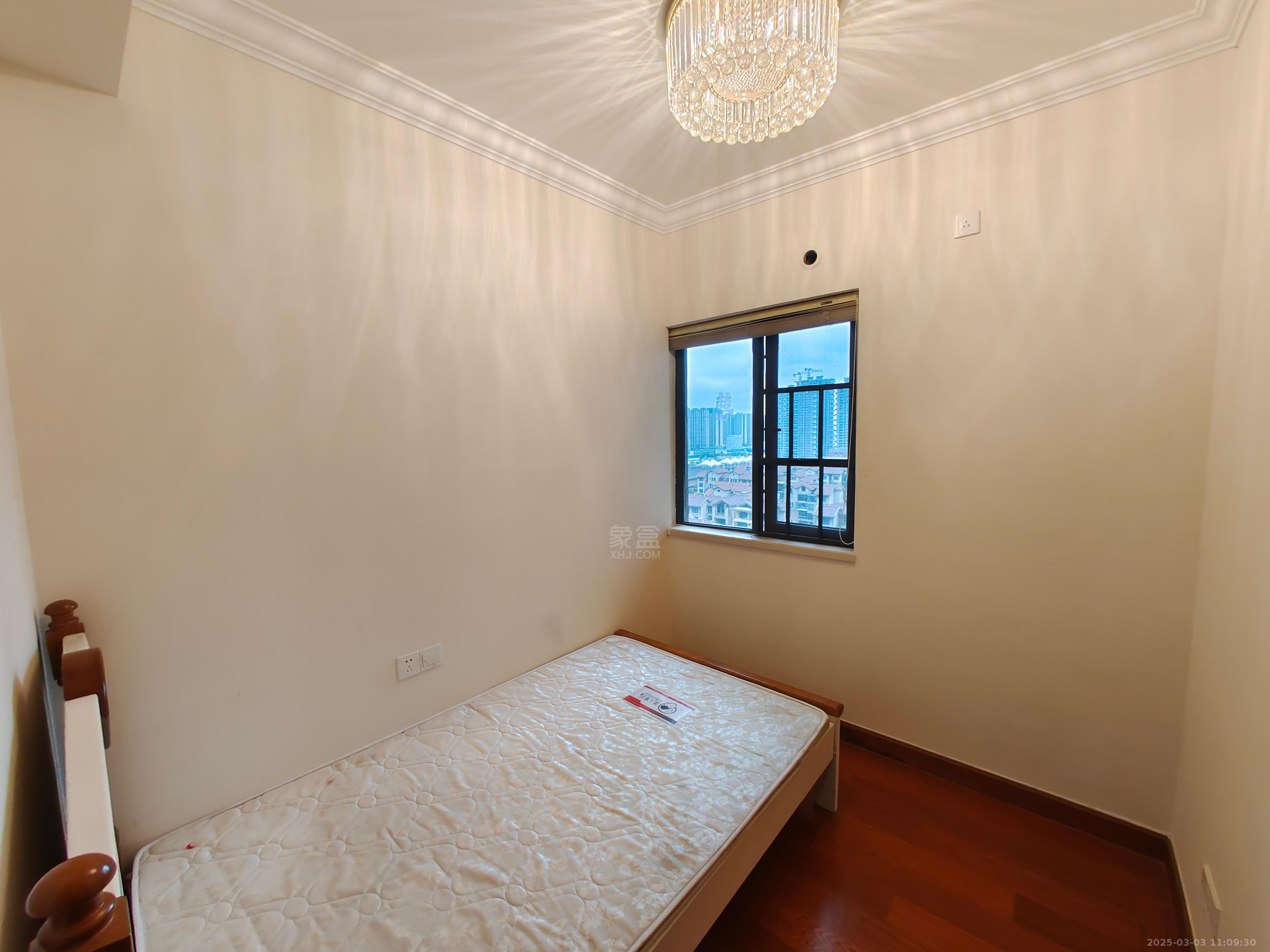 恒大华府 1室1厅1卫 2500.0元/月 恒大华府 1室1厅1卫 2500.0元/月室内图