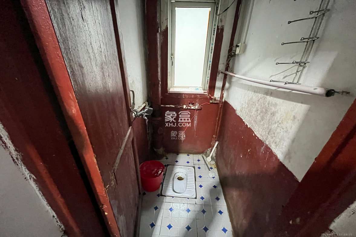 红旗区三片 1室1厅1卫 1300.0元/月 红旗区三片 1室1厅1卫 1300.0元/月室内图