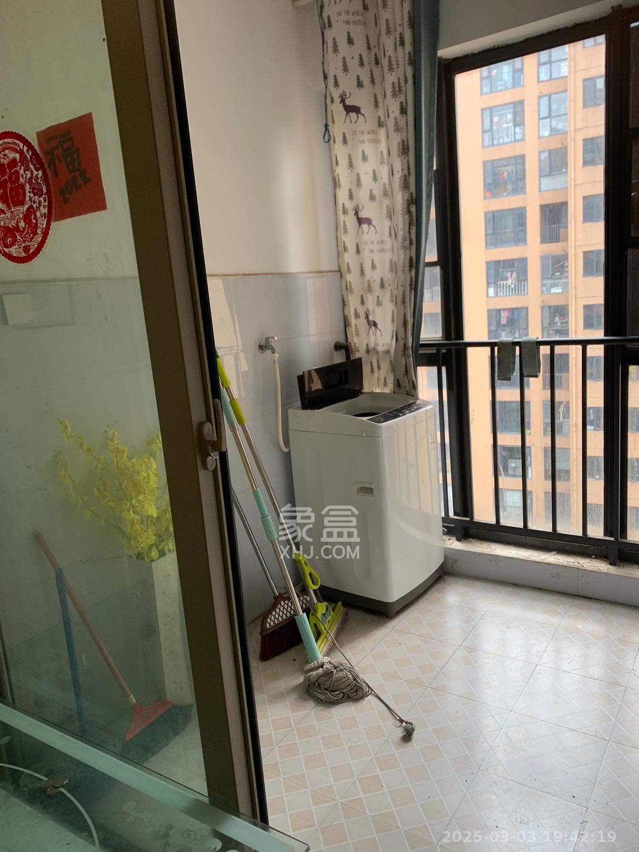 怡海星城 3室2厅1卫 1900.0元/月 怡海星城 3室2厅1卫 1900.0元/月室内图