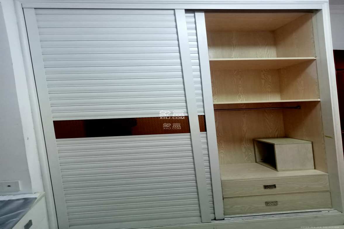 水岸世景  3室2厅1卫    1700.0元/月 水岸世景  3室2厅1卫    1700.0元/月室内图