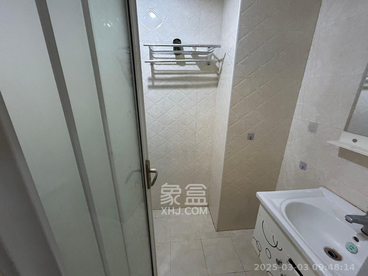 荣悦台  1室1厅1卫   1900.00元/月室内图