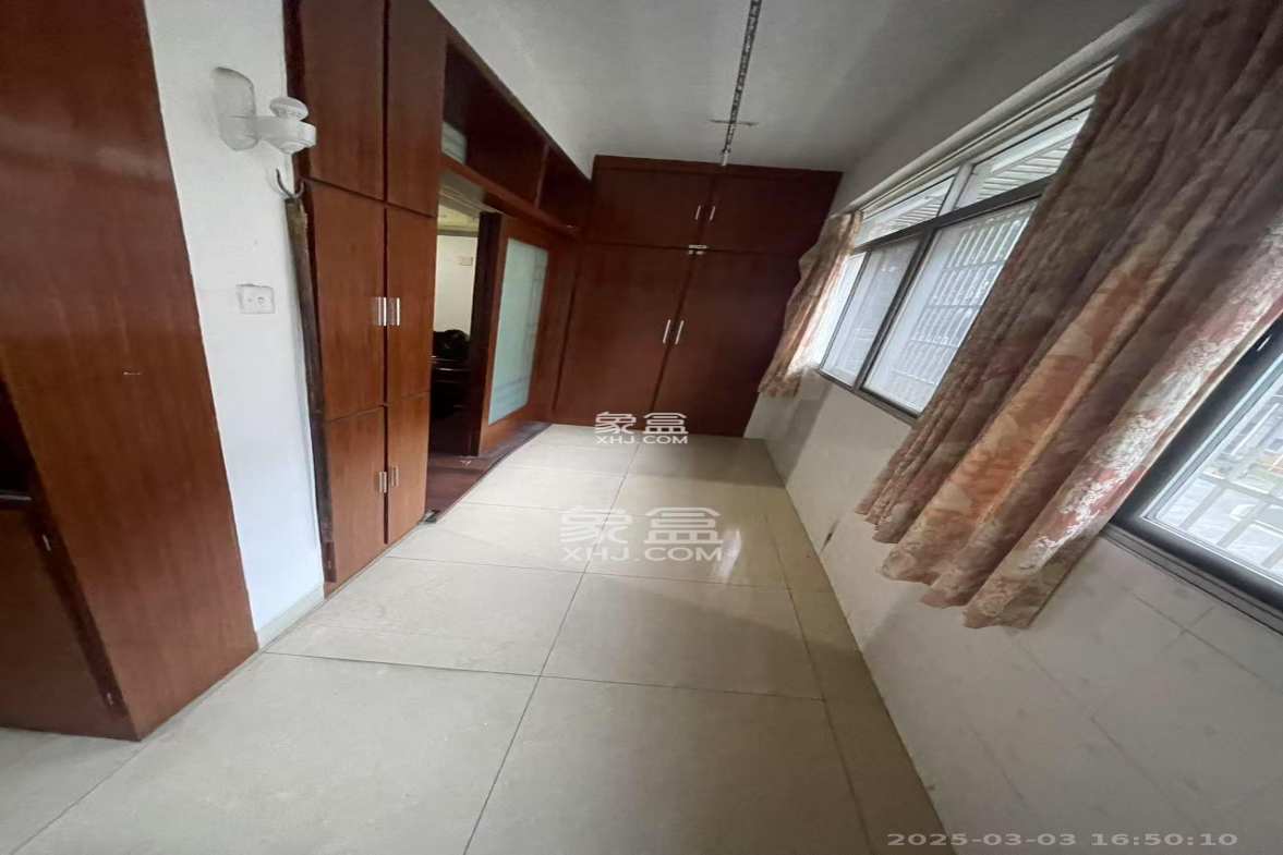 电厂新村 3室2厅1卫 1300.00元/月 电厂新村 3室2厅1卫 1300.00元/月室内图