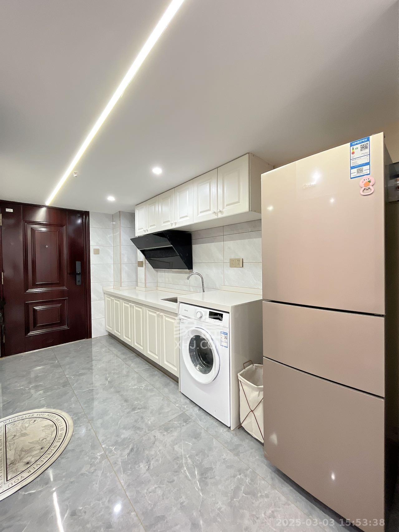 润和国际广场 1室1厅1卫 2500.0元/月 润和国际广场 1室1厅1卫 2500.0元/月室内图