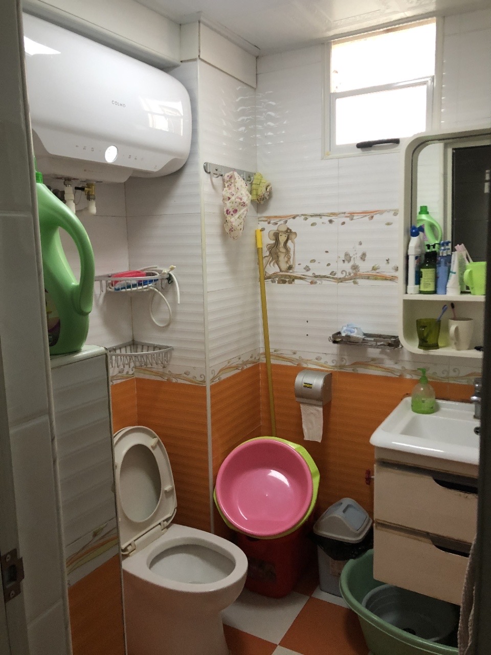 金山小区 2室2厅1卫 74.0万 金山小区 2室2厅1卫 74.0万卫生间