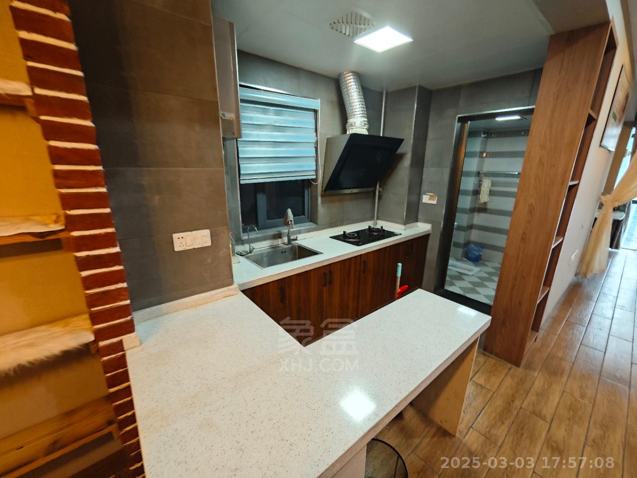 庐山春天 1室1厅1卫 1600.0元/月 庐山春天 1室1厅1卫 1600.0元/月室内图