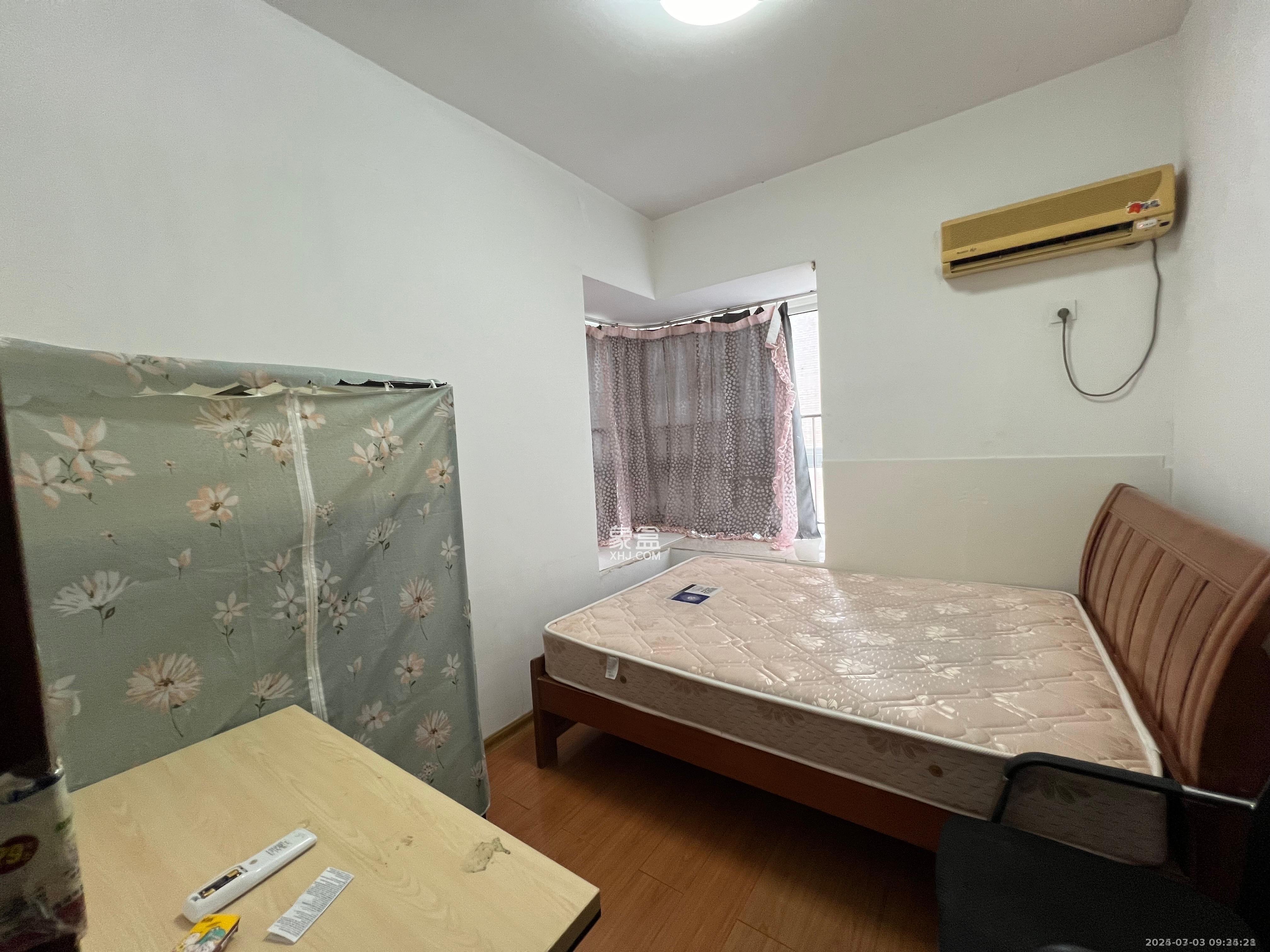 上河国际C区  3室2厅2卫   2800.00元/月室内图