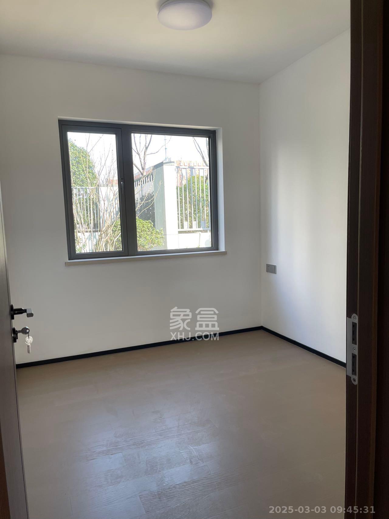 中海寰宇天下 4室2厅2卫 2980.0元/月 中海寰宇天下 4室2厅2卫 2980.0元/月室内图