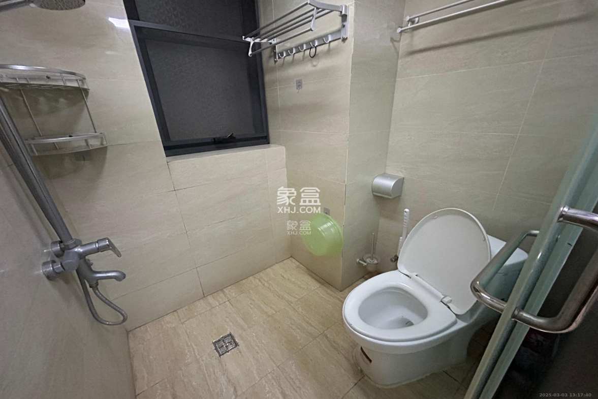 中天广场 2室1厅1卫 3300.0元/月 中天广场 2室1厅1卫 3300.0元/月室内图