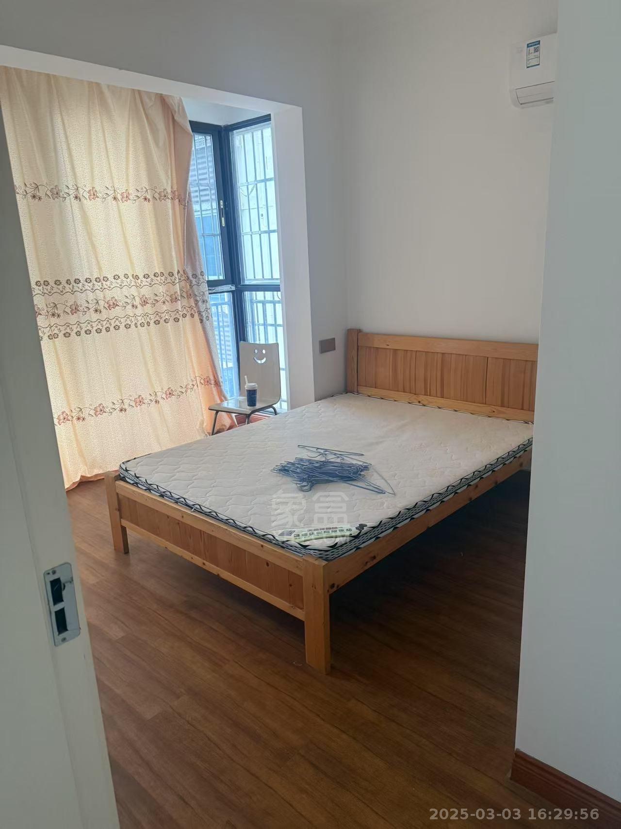 康馨佳园 3室1厅1卫 1700.0元/月 康馨佳园 3室1厅1卫 1700.0元/月室内图