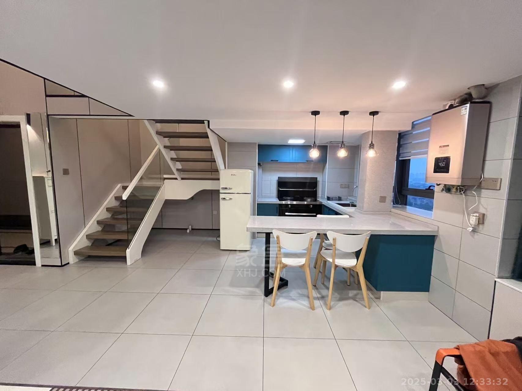 湘江公馆 2室1厅1卫 3500.0元/月 湘江公馆 2室1厅1卫 3500.0元/月室内图