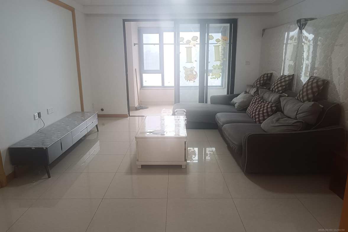 中海国际四期 3室2厅2卫 1800.0元/月 中海国际四期 3室2厅2卫 1800.0元/月室内图