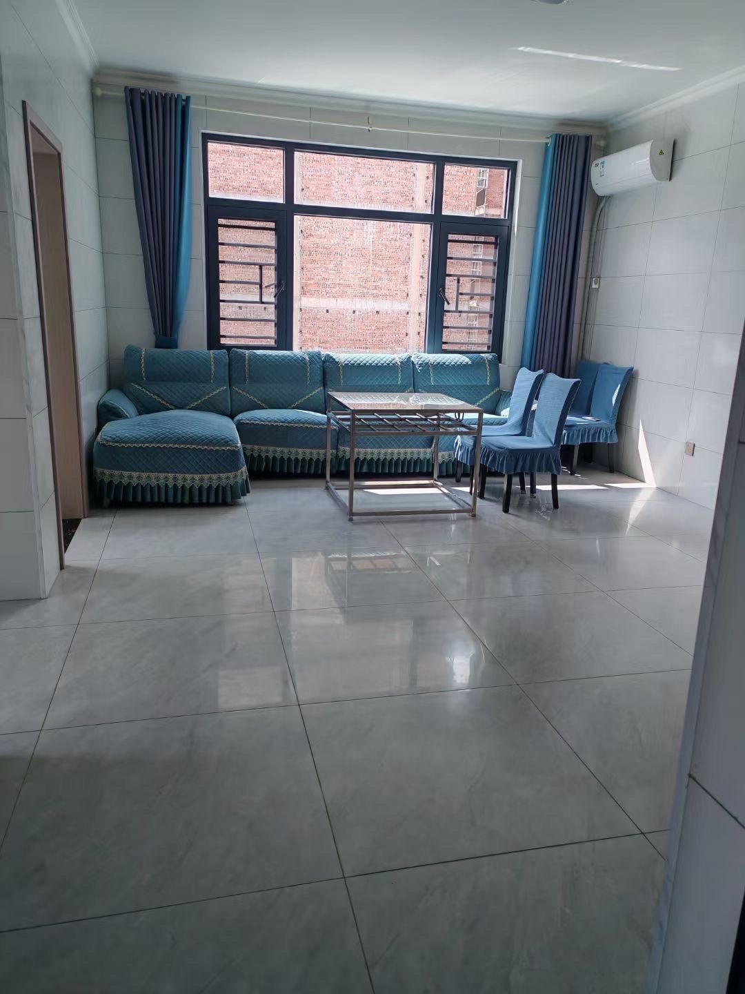 富冲小区  1室0厅0卫    1280.0元/月室内图