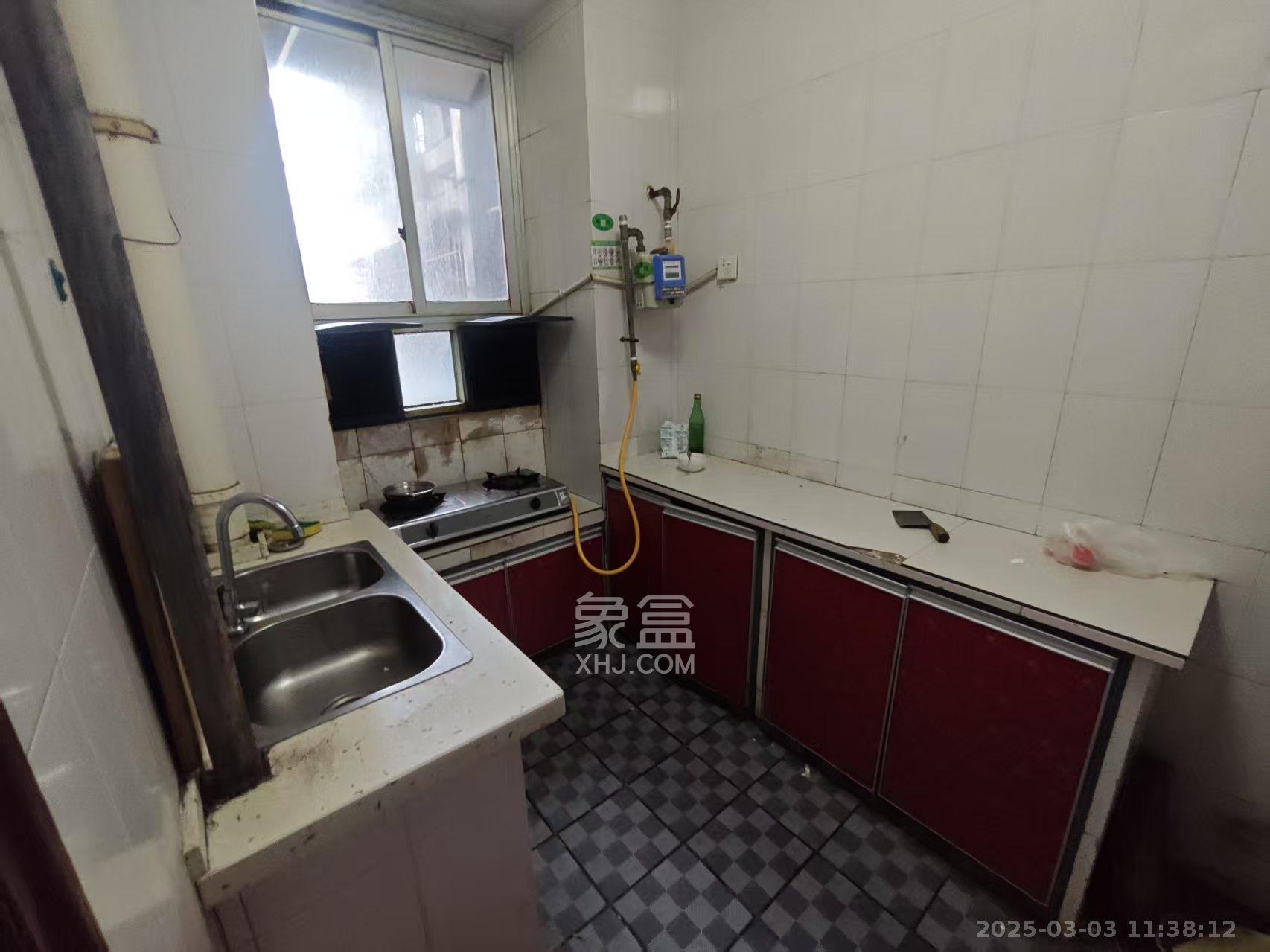 天龙花园 3室1厅1卫 1800.0元/月 天龙花园 3室1厅1卫 1800.0元/月室内图