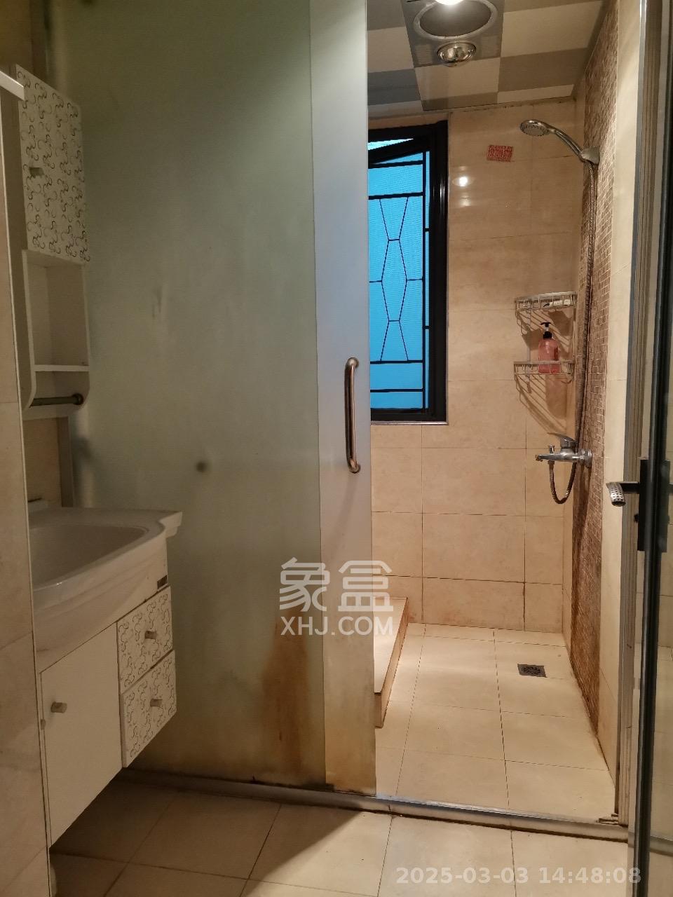 万博汇 3室2厅1卫 2400.0元/月 万博汇 3室2厅1卫 2400.0元/月室内图