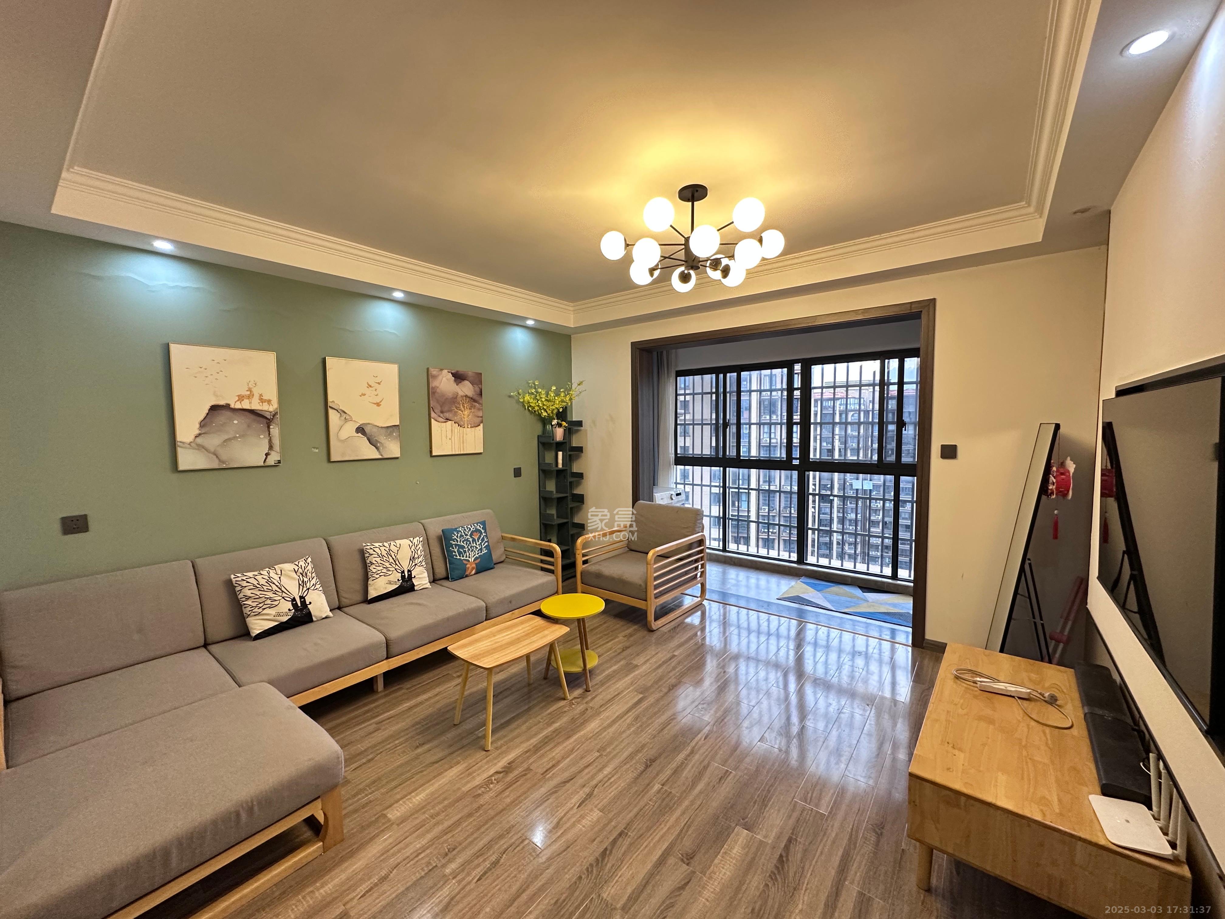 邦盛水岸御园  3室2厅1卫    2100.0元/月 邦盛水岸御园  3室2厅1卫    2100.0元/月室内图1