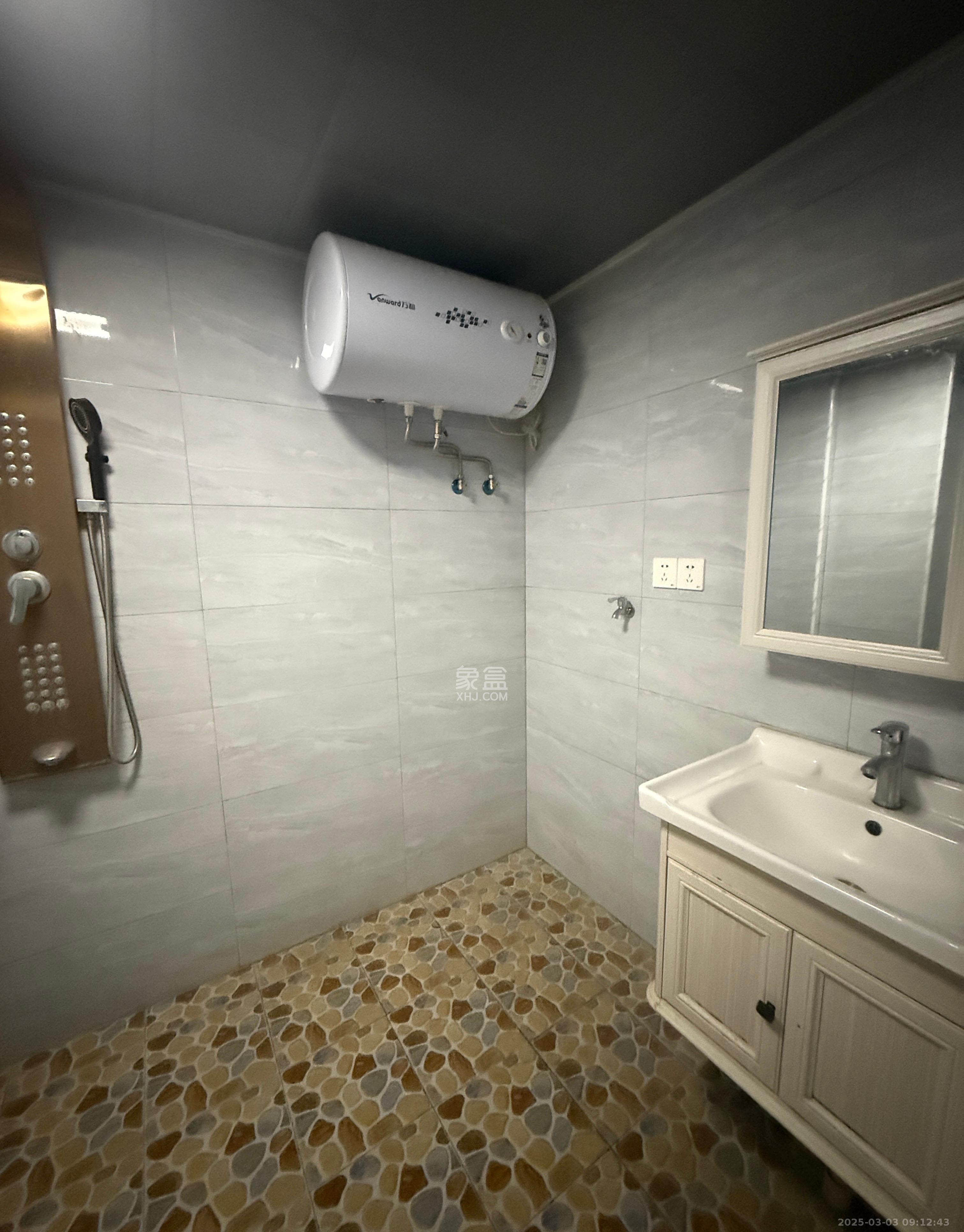 明大佳园 1室1厅1卫 1700.0元/月 明大佳园 1室1厅1卫 1700.0元/月室内图