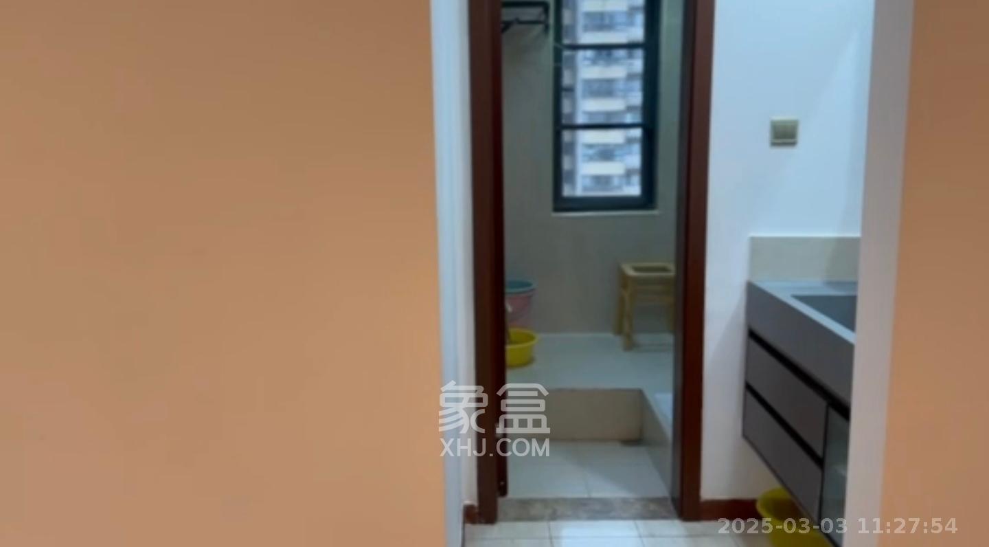 好莱城（弘德西街）  3室2厅1卫   2600.00元/月室内图
