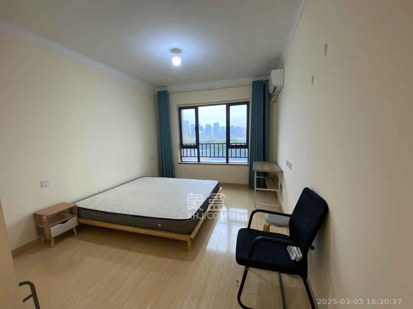 兰亭湾畔 4室2厅2卫 2400.0元/月 兰亭湾畔 4室2厅2卫 2400.0元/月室内图