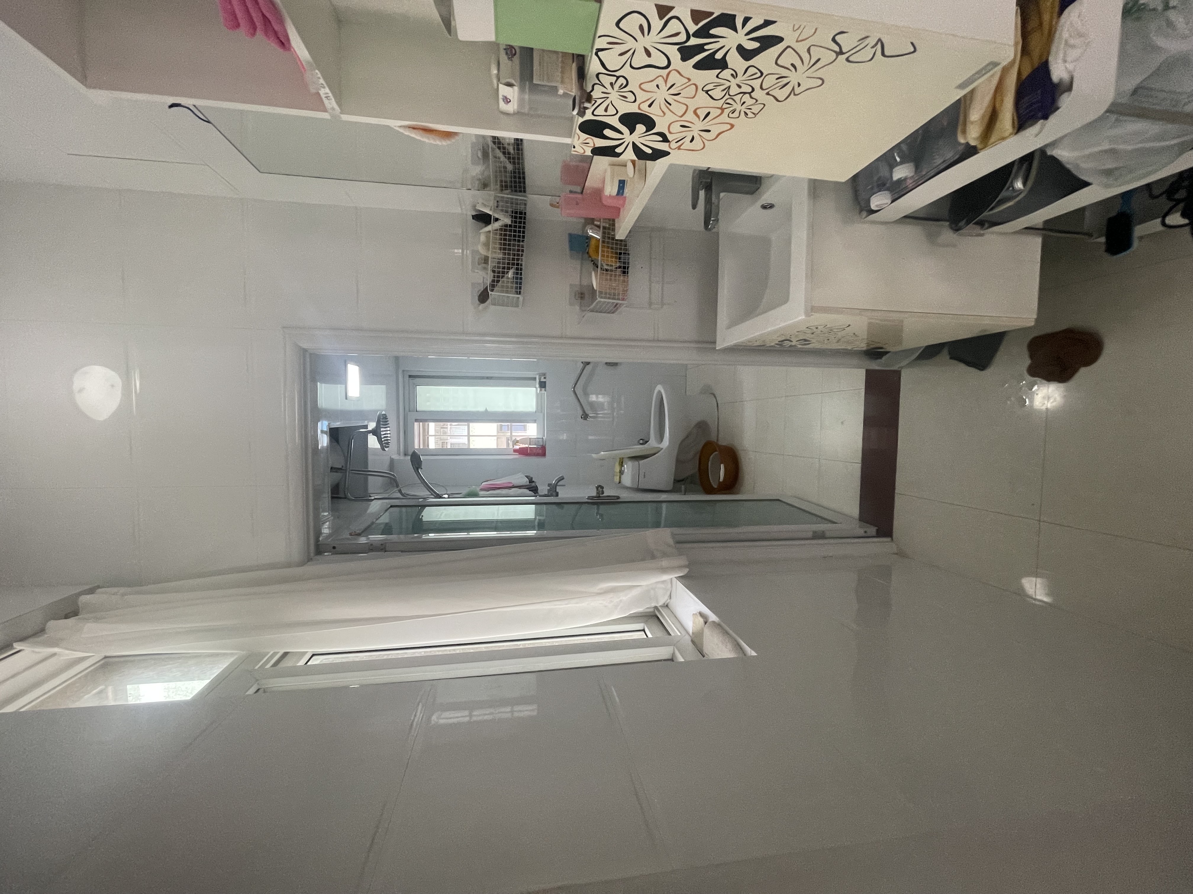 凤凰新村  1室0厅0卫   52.00万客厅
