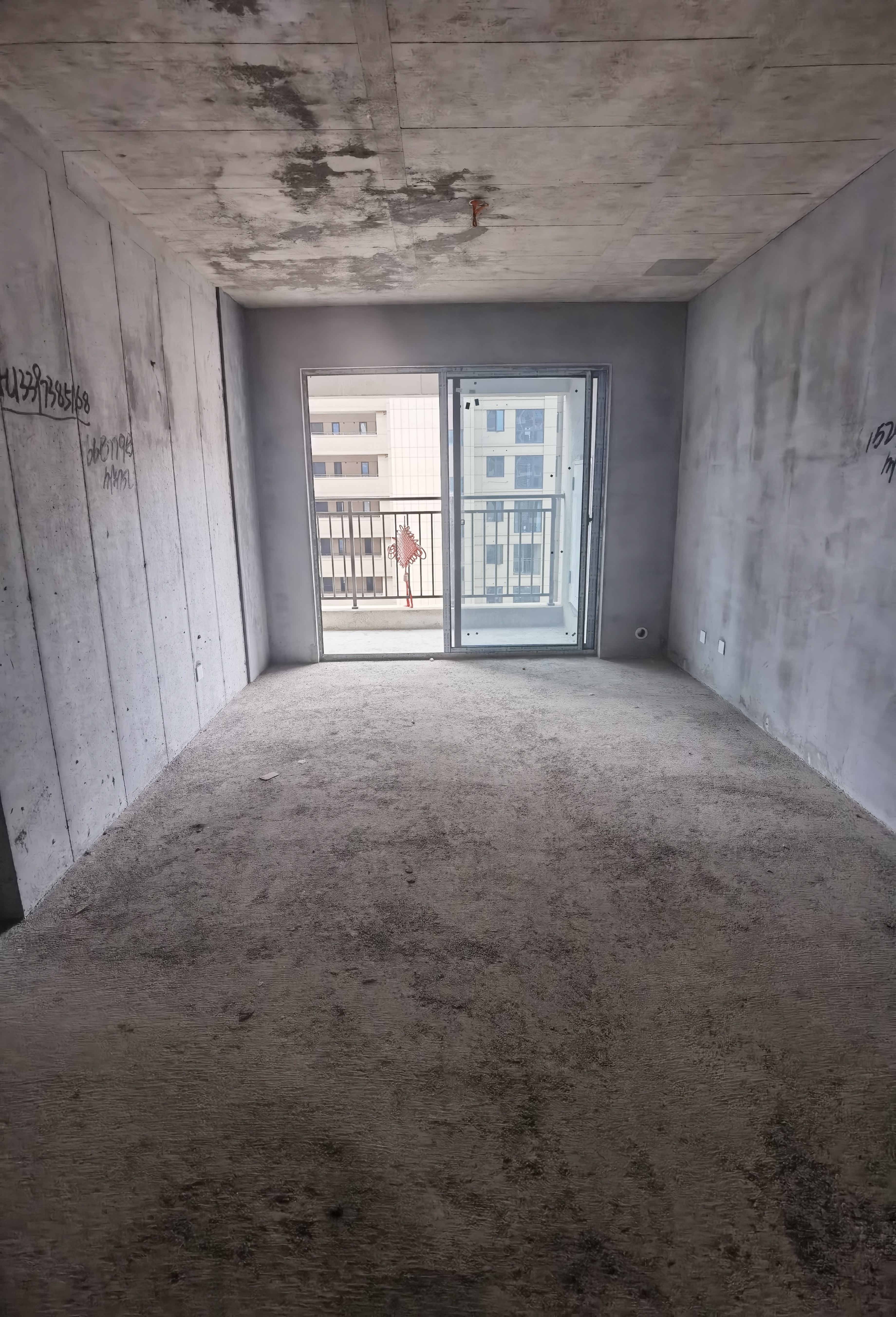 鑫湘悦璟台 3室2厅2卫 66.8万 鑫湘悦璟台 3室2厅2卫 66.8万客厅